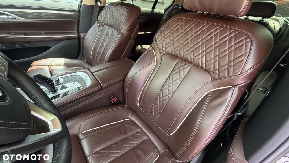 BMW Seria 7 730Ld xDrive mHEV - 20