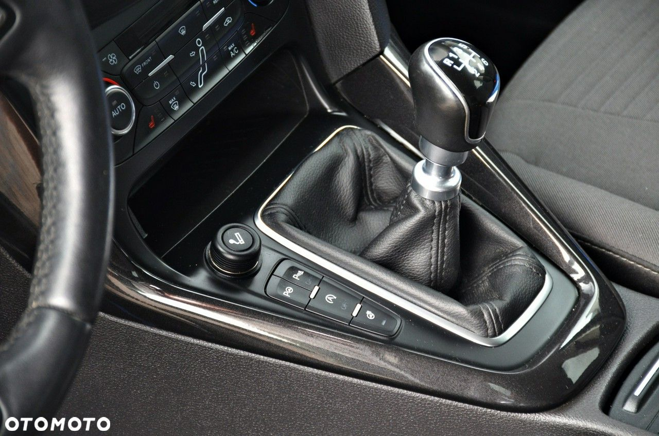 Ford Focus - 17