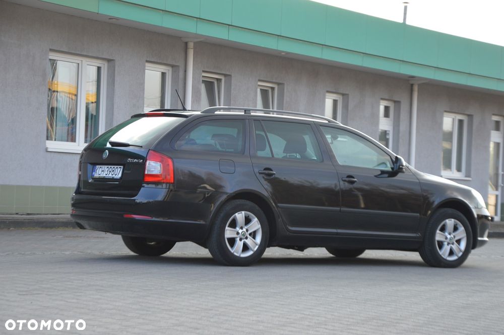 Skoda Octavia 1.6 TDI DPF Elegance - 3
