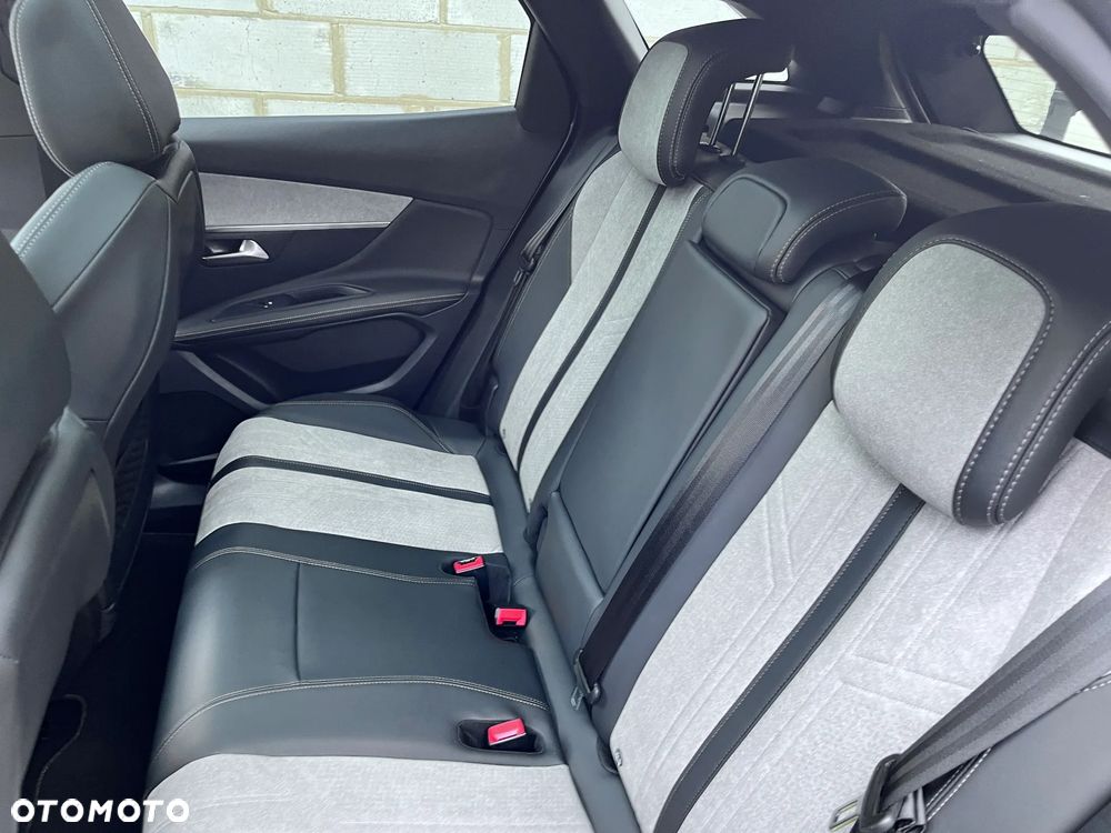 Peugeot 3008 1.6 PureTech Hybrid4 PHEV GT Pack S&S EAT8 - 30
