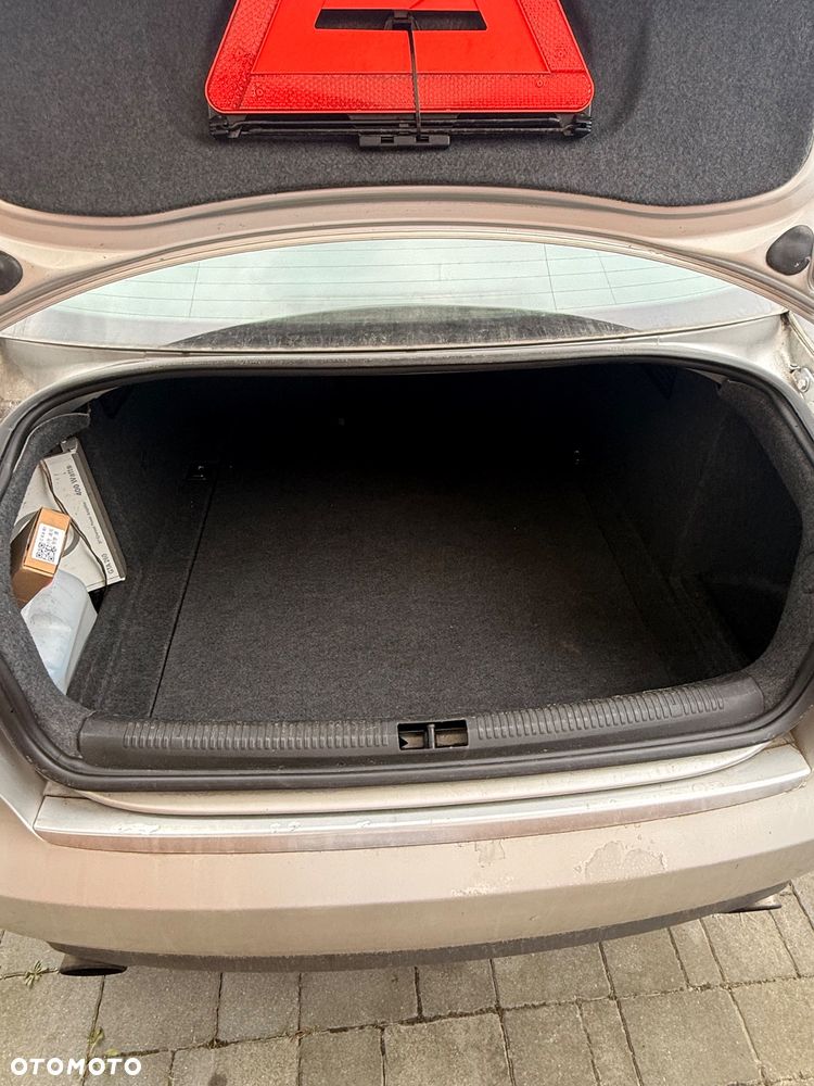 Audi A4 Limousine 2.0T FSI Quattro - 9