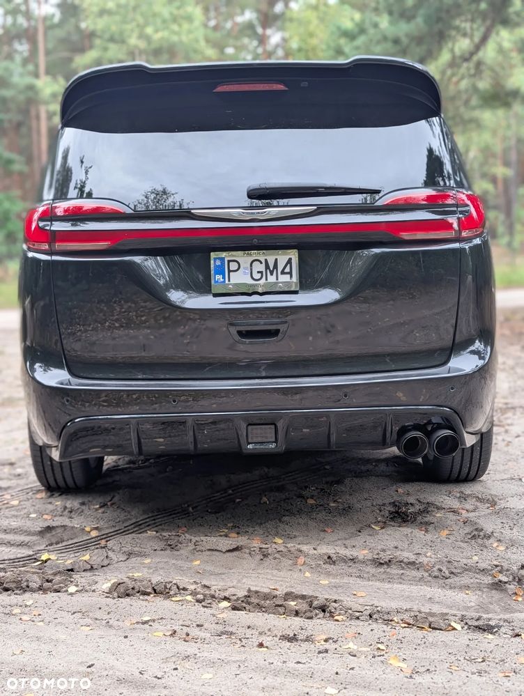 Chrysler Pacifica - 14