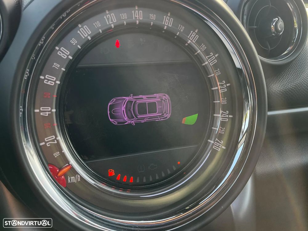 MINI Countryman Cooper SD ALL4 - 40