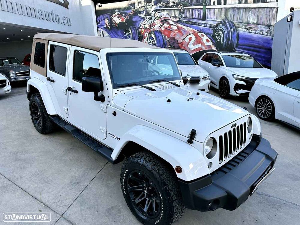 Jeep Wrangler Unlimited - 44