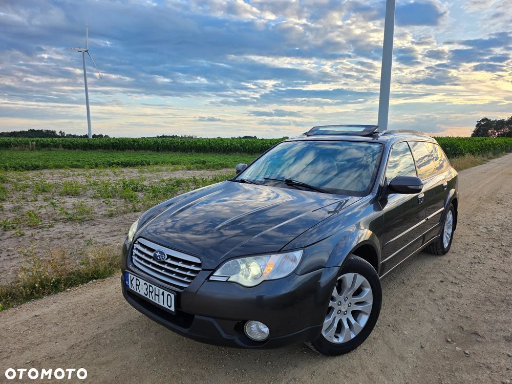 Subaru Outback - 1