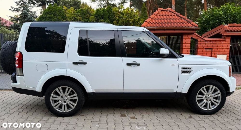 Land Rover Discovery 2012 photo 2