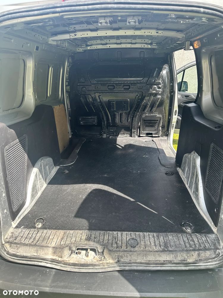 Ford Transit Connect - 5