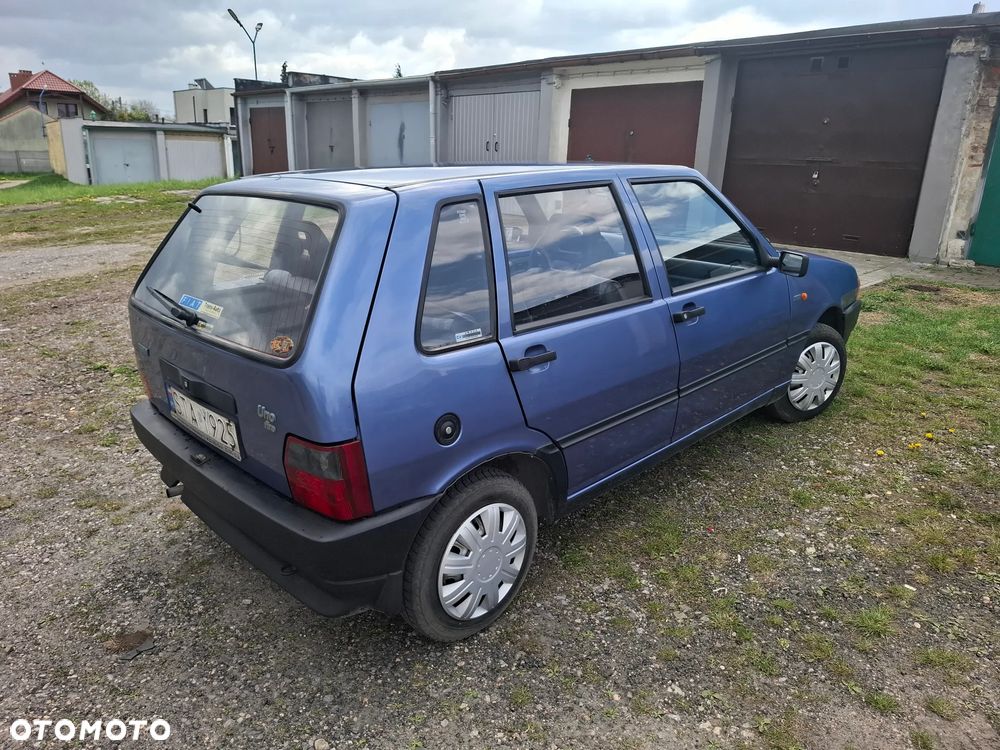 Fiat Uno 1.0 i.e - 9