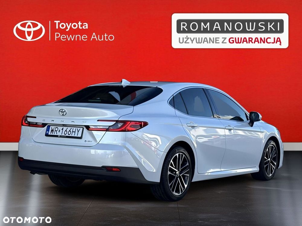 Toyota Camry - 6