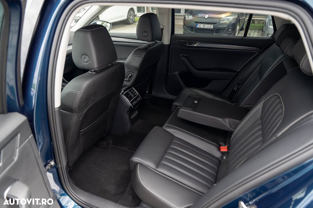 Skoda Superb 2.0 TDI DSG Sportline - 20
