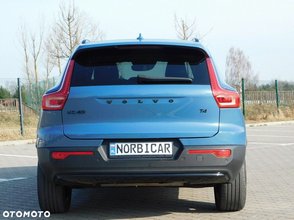 Volvo XC 40 - 33