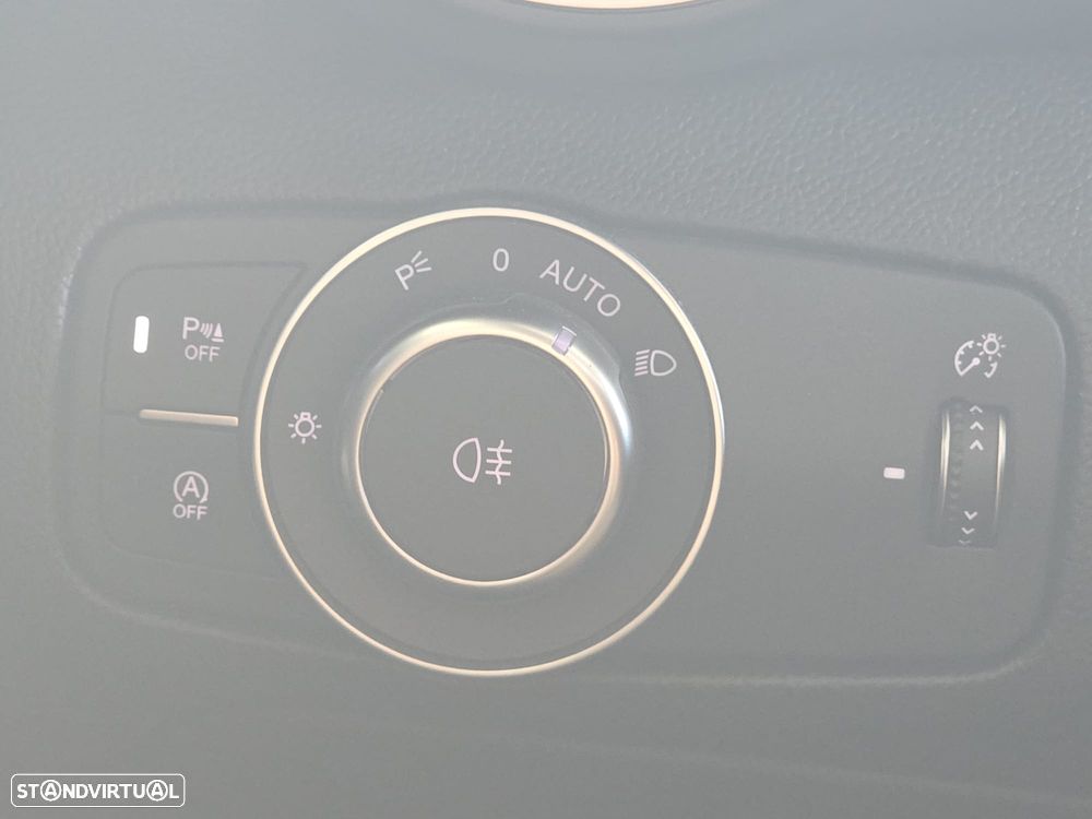 Alfa Romeo Giulia 2.2 D Estrema Q4 AT8 - 28