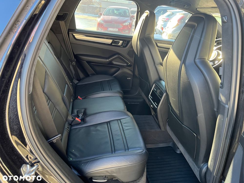 Porsche Cayenne E-Hybrid Tiptronic S Platinum Edition - 22