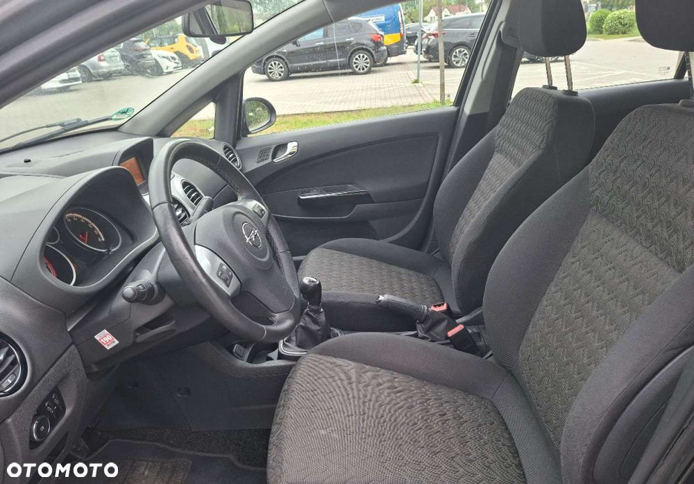 Opel Corsa - 18