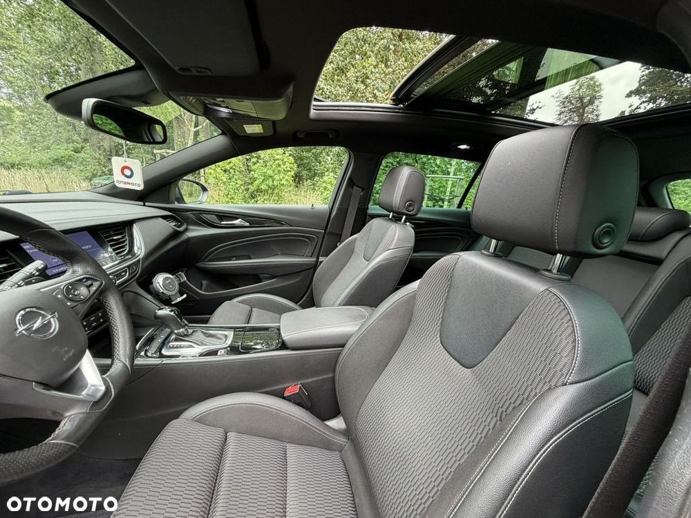 Opel Insignia - 22