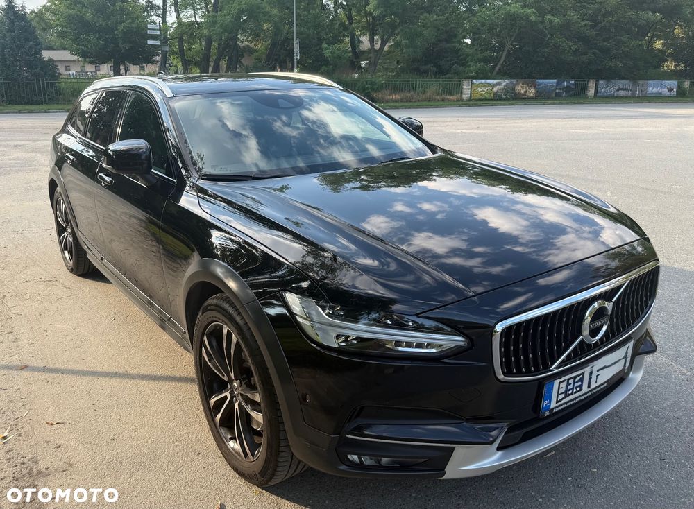Volvo V90 Cross Country D5 AWD - 1