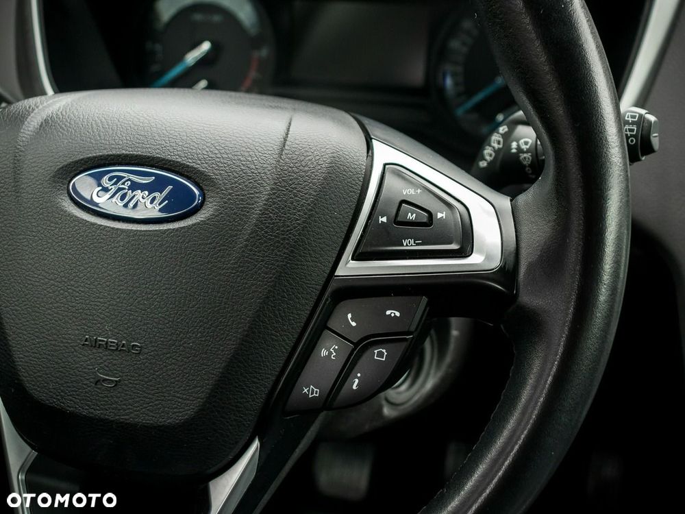 Ford Mondeo - 31