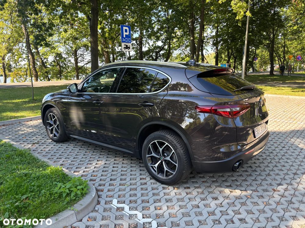 Alfa Romeo Stelvio - 3