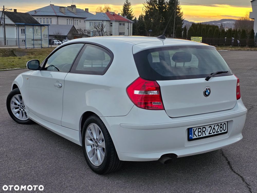 BMW Seria 1 116d DPF Edition Sport - 4