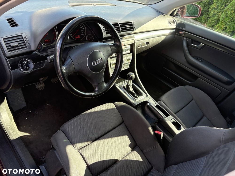 Audi A4 Avant - 4