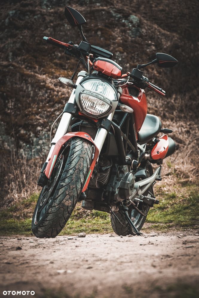 Ducati Monster - 16