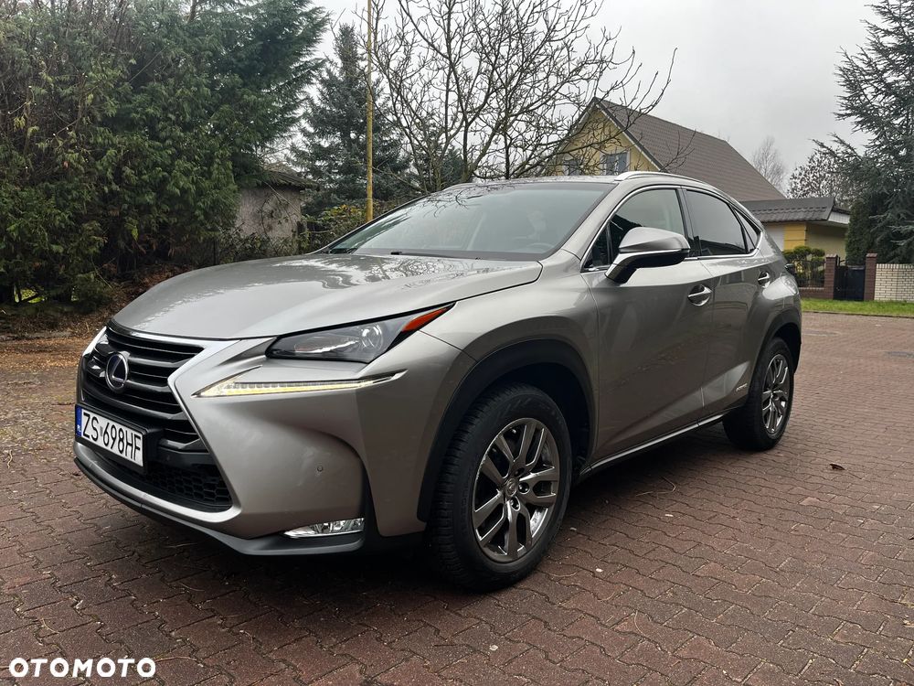 Lexus NX 300h Comfort AWD - 1