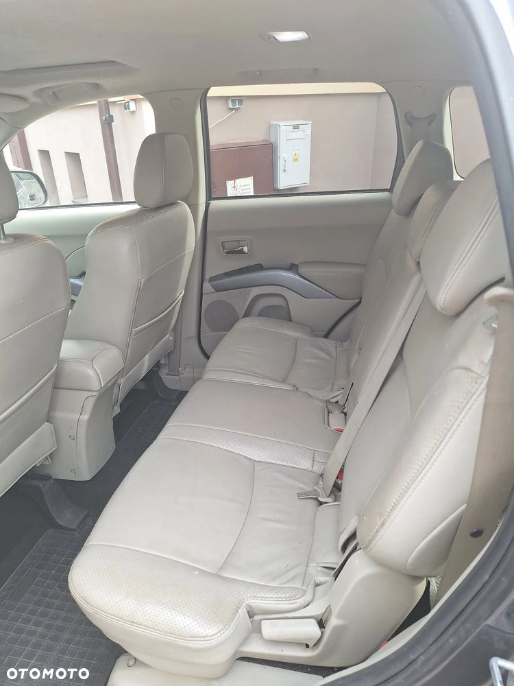 Mitsubishi Outlander 2.0 DID Invite SE - 7