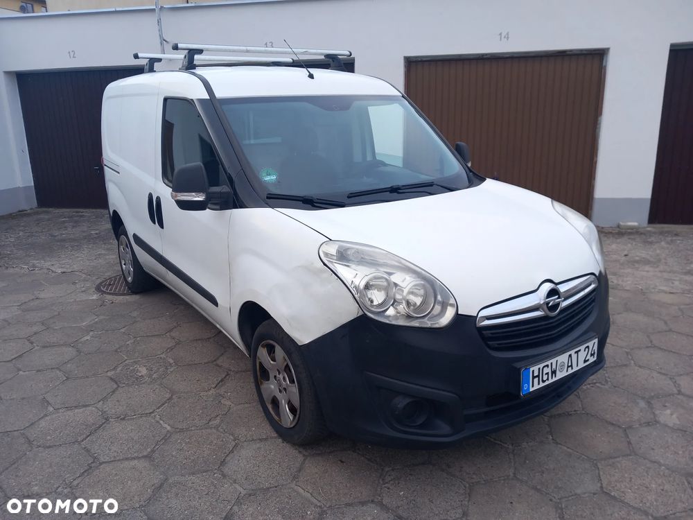 Opel COMBO - 10