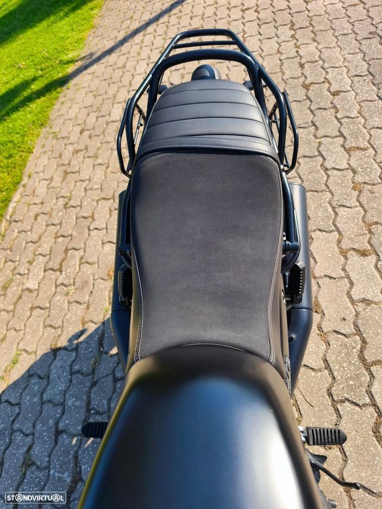 Moto Guzzi V7 Stone 850 - 4