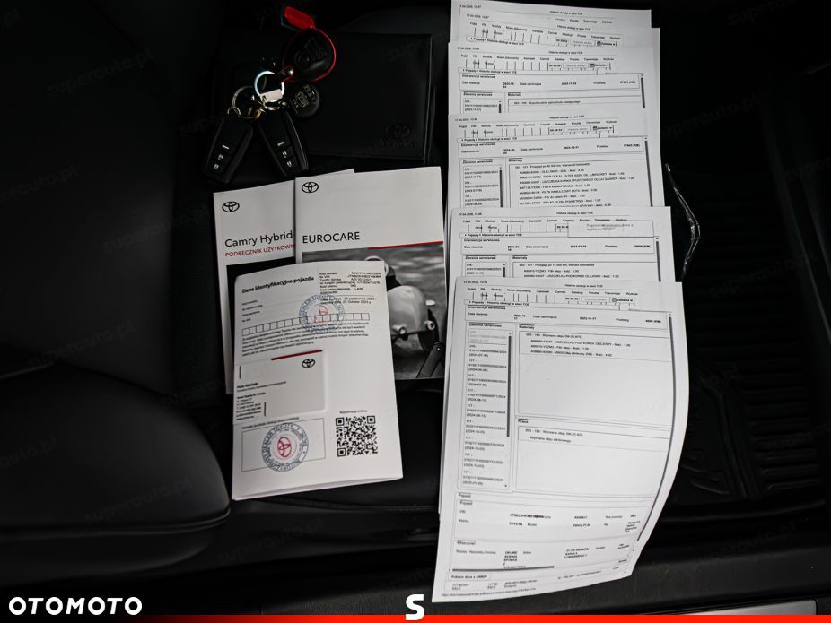 Toyota Camry 2.5 Hybrid Executive CVT - 34