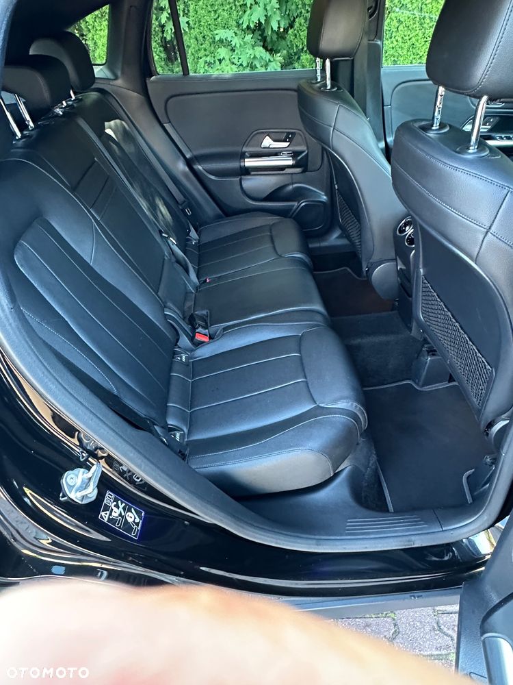 Mercedes-Benz GLA 250 4Matic 8G-DCT - 14