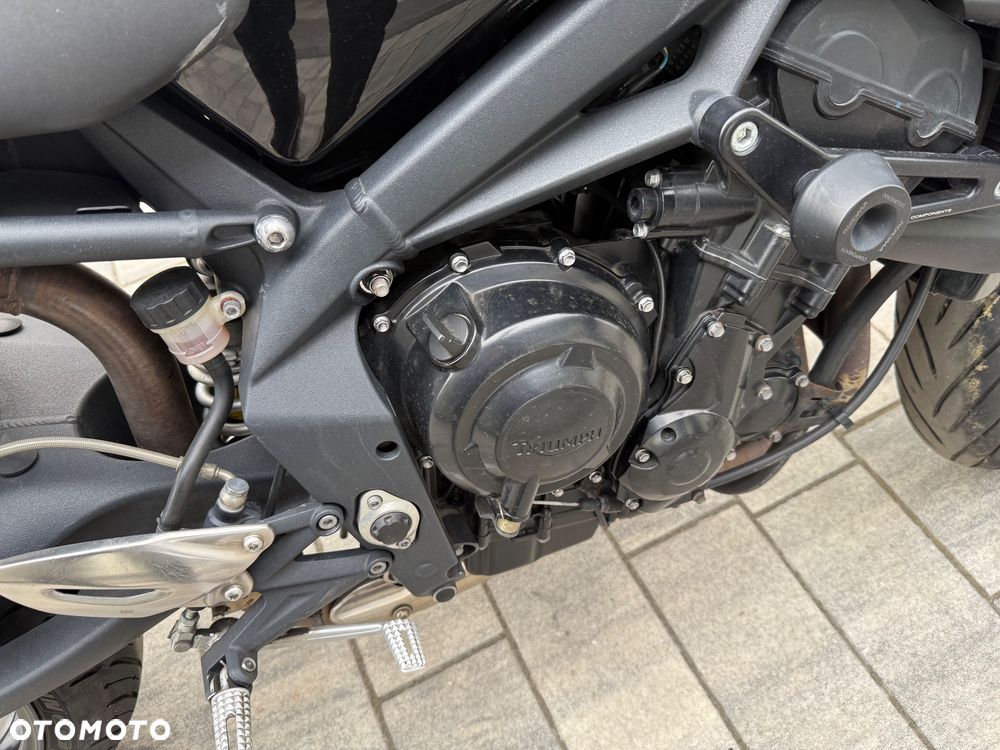 Triumph Street Triple - 6