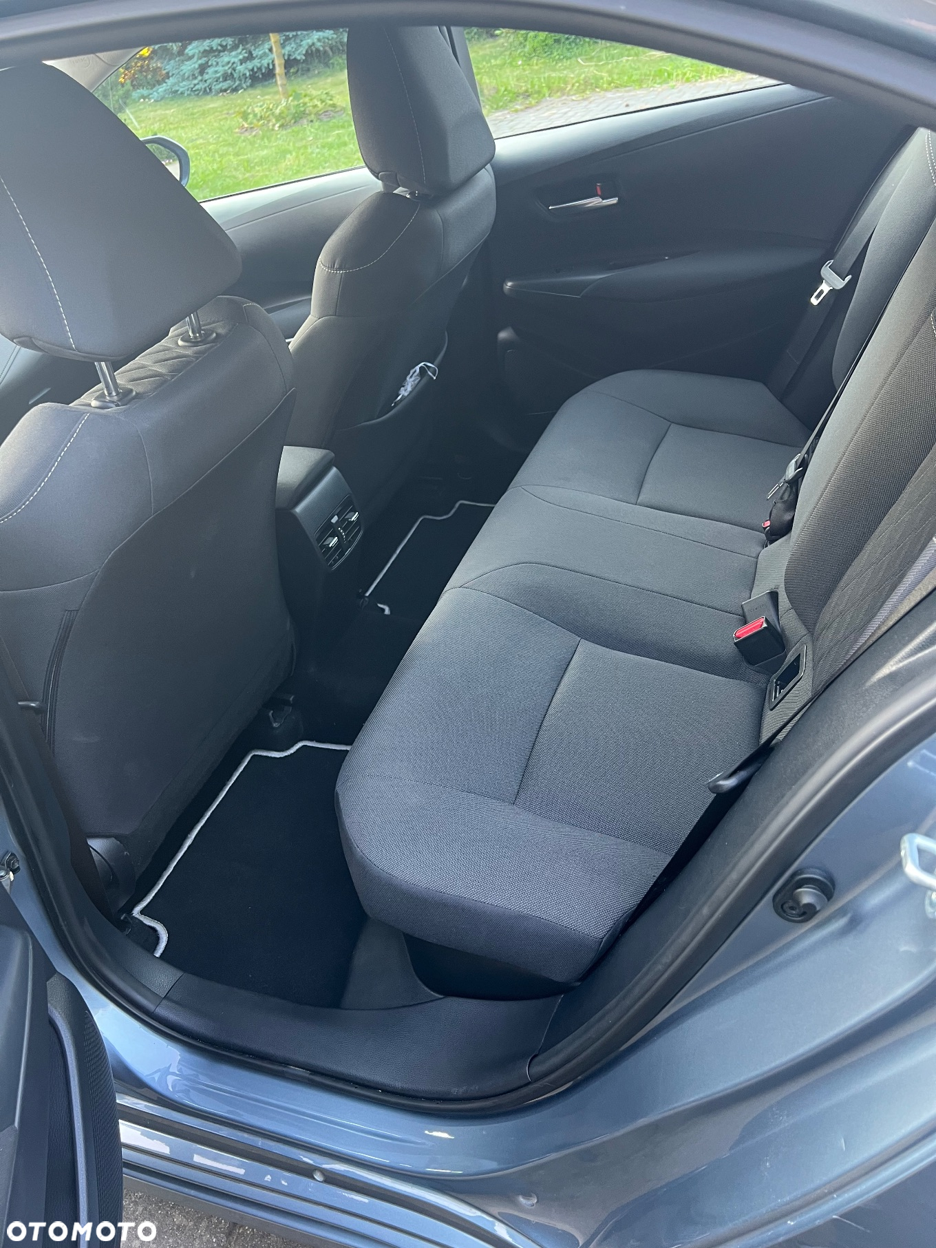 Toyota Corolla 1.8 Hybrid Comfort - 24