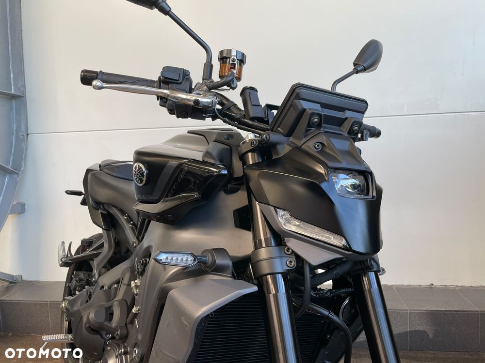 Yamaha MT - 6