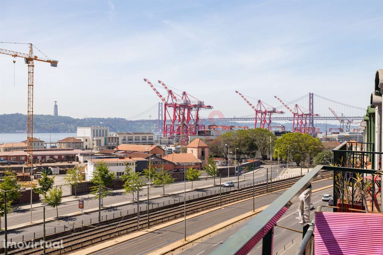 Apartamento T3+2 com Vista Deslumbrante sobre o Rio Tejo – Lisboa - Grande imagem: 4/26
