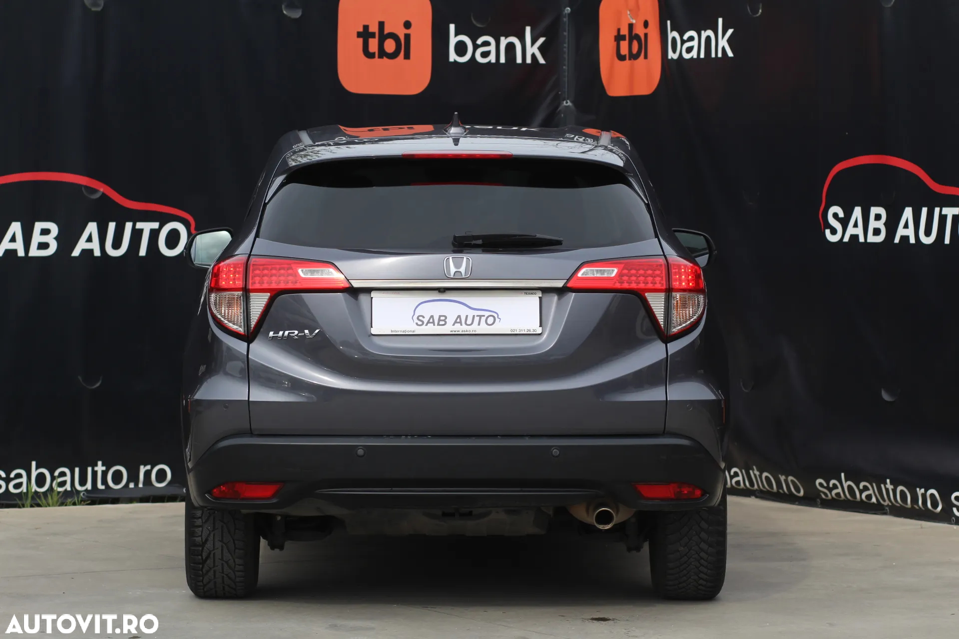 Honda HR-V 1.5 i-VTEC 4x2 CVT Elegance - 16