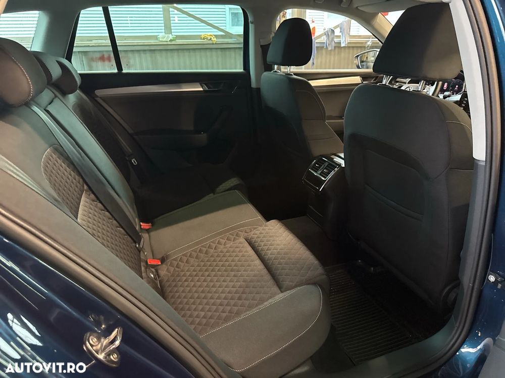 Skoda Superb 2.0 TDI DSG Ambition - 14