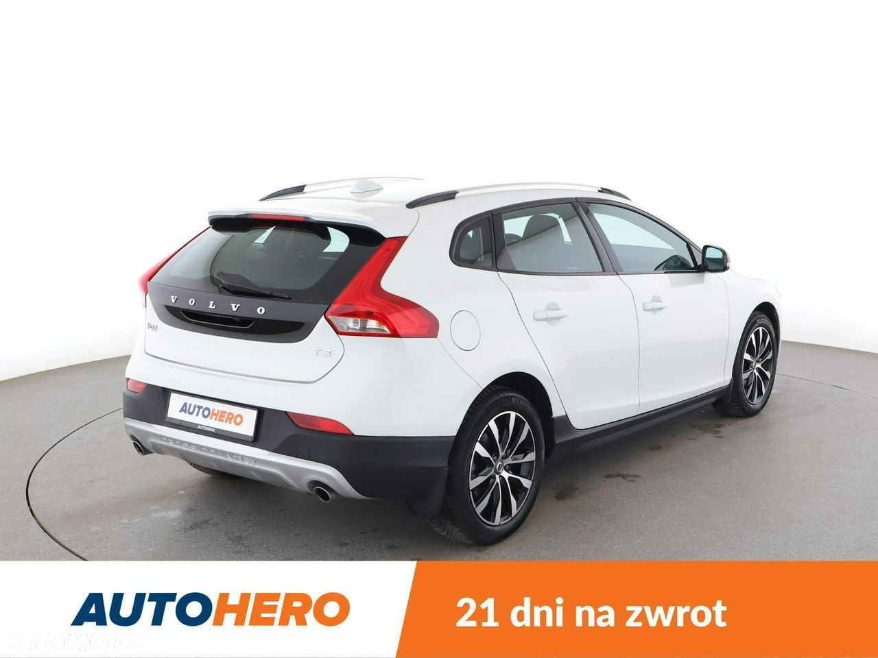 Volvo V40 Cross Country T3 Drive-E Momentum - 7