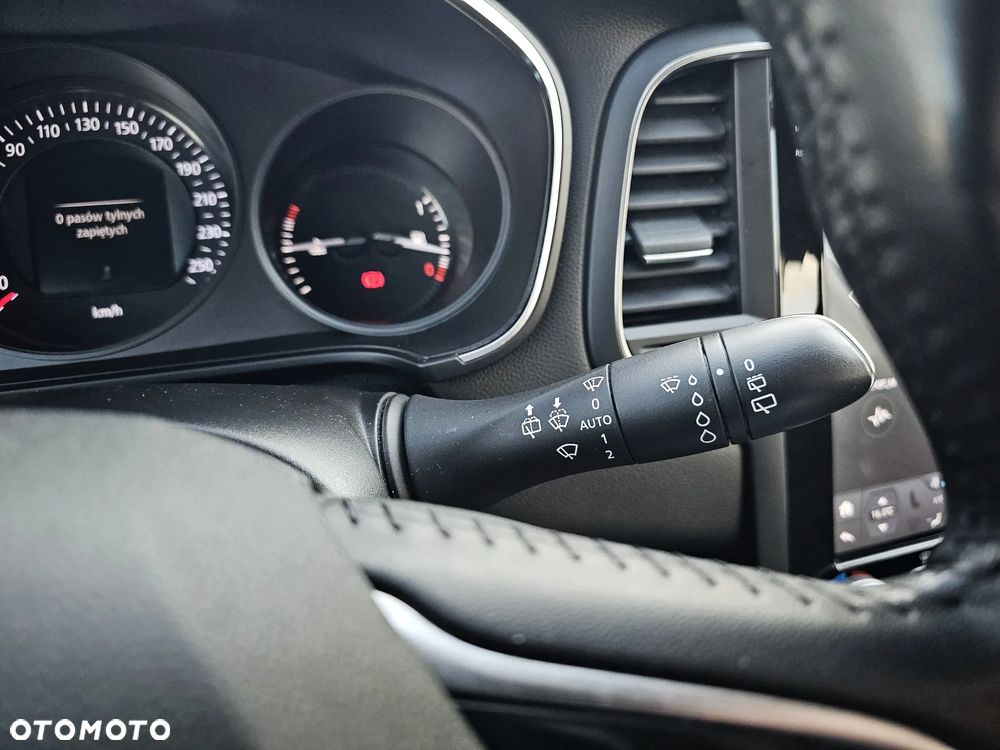 Renault Megane 1.5 Blue dCi Zen - 16