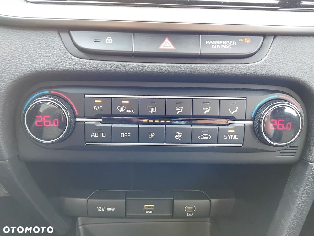 Kia Ceed 1.5 T-GDI M - 12