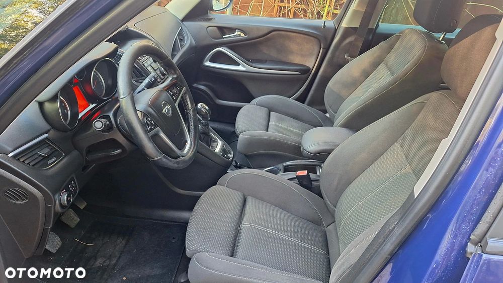 Opel Zafira - 8
