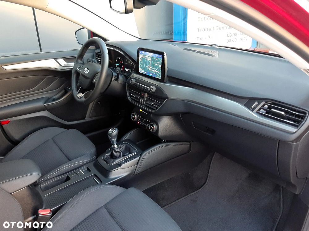 Ford Focus 1.0 EcoBoost Titanium - 10