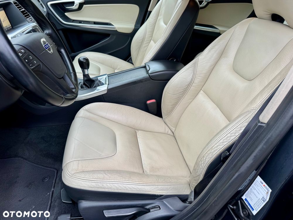 Volvo S60 2.0T Momentum - 12