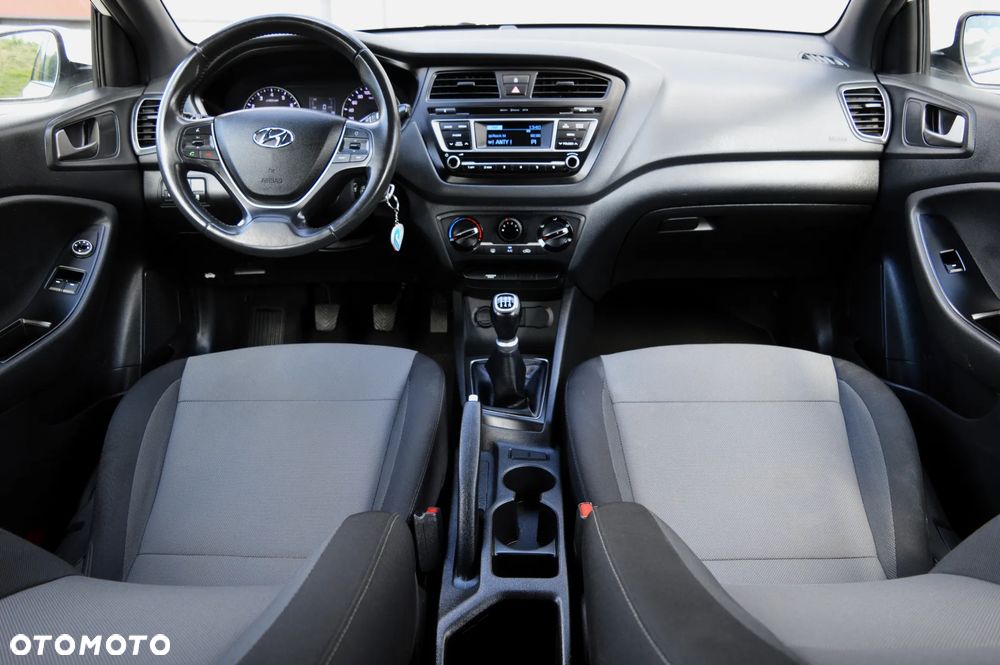 Hyundai i20 1.2 BlueDrive Classic + - 8