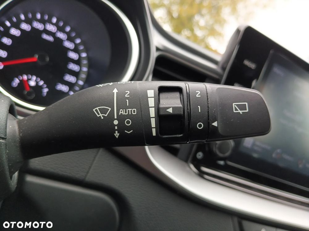 Kia Ceed 1.5 T-GDI M - 23