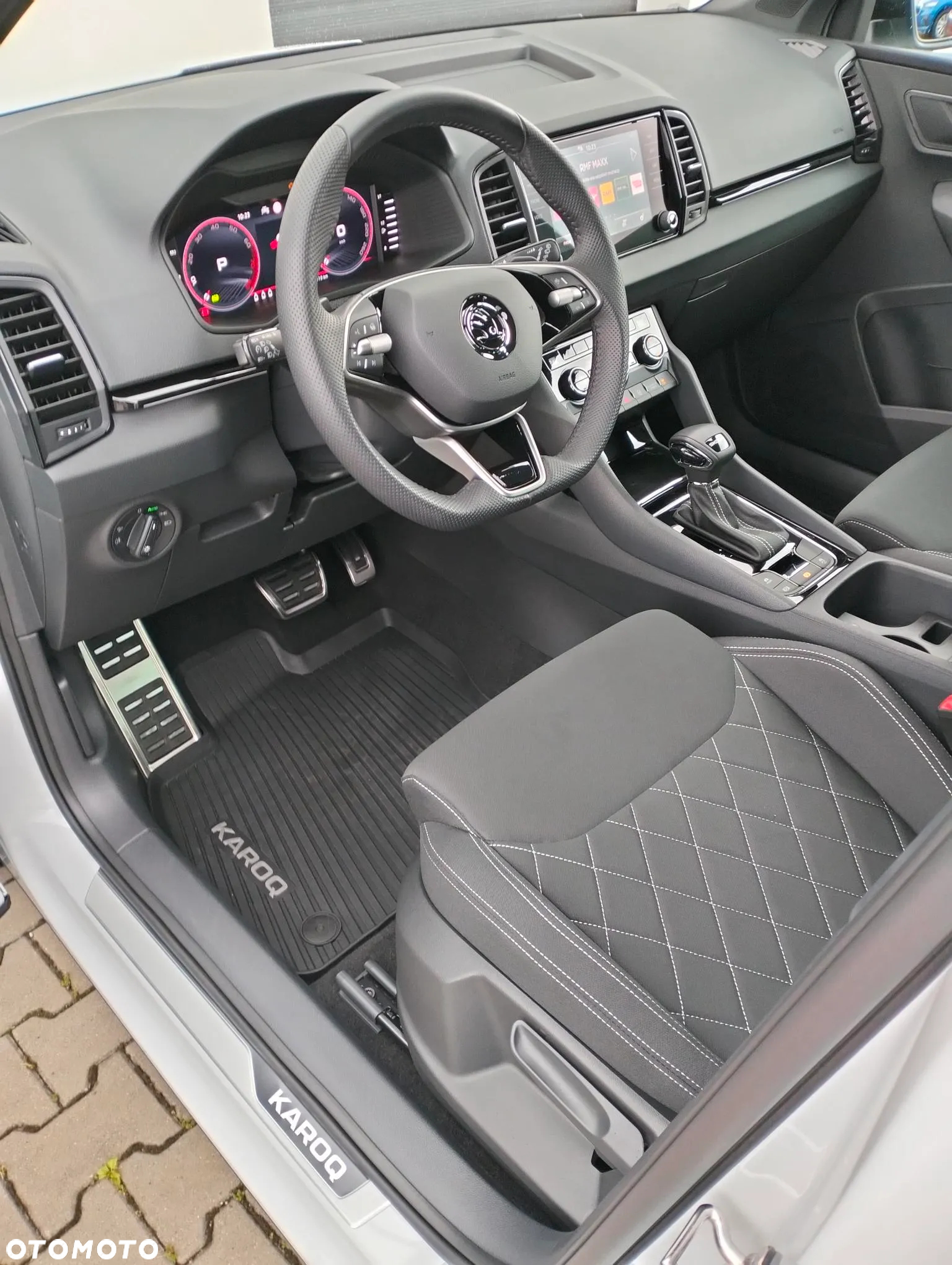 Skoda Karoq 1.5 TSI ACT Sportline DSG - 10