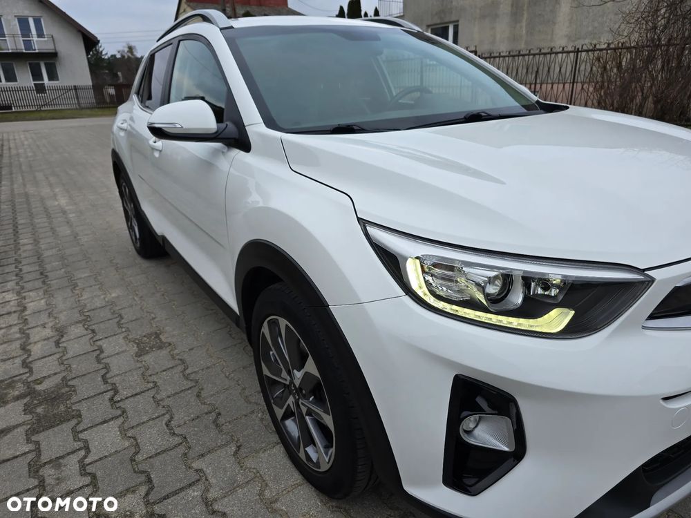 Kia Stonic 1.4 L - 8