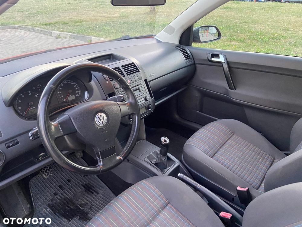 Volkswagen Polo 1.6 Trendline - 18
