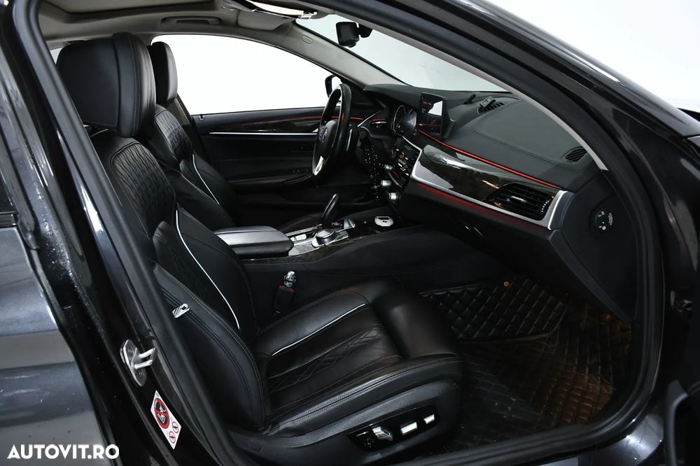 BMW Seria 5 530d xDrive AT - 19