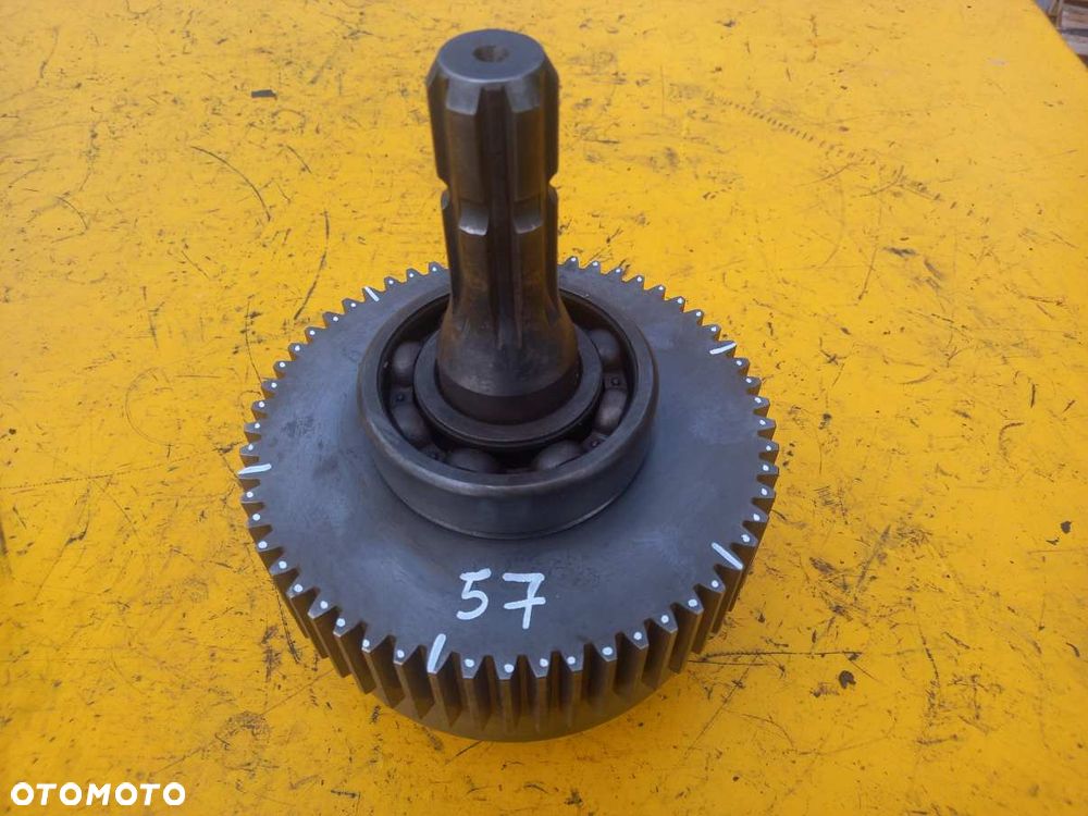 Przedni WOM New Holland T7.230 - 18